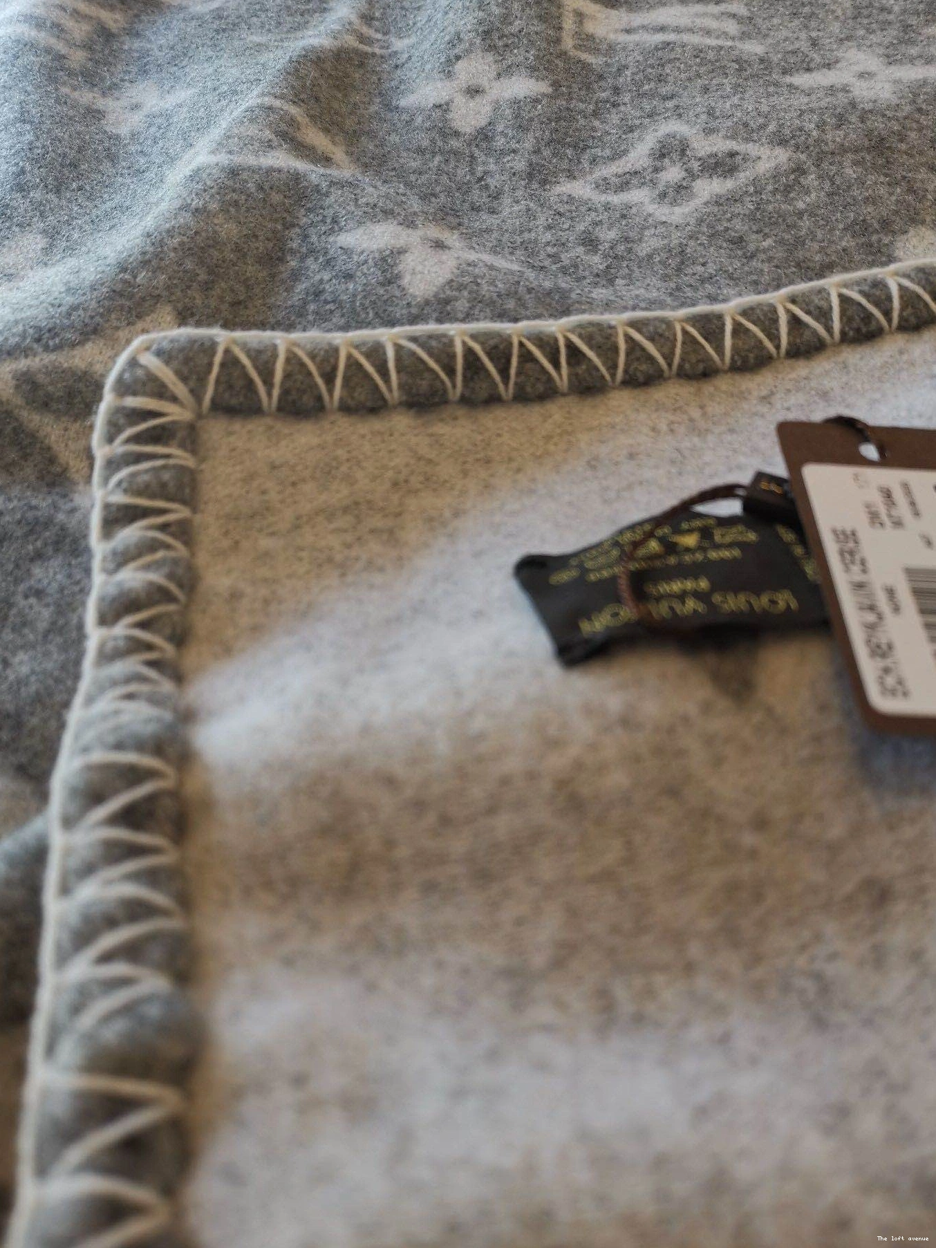 THROW LV GREY CUSTOM BLANKET 0713